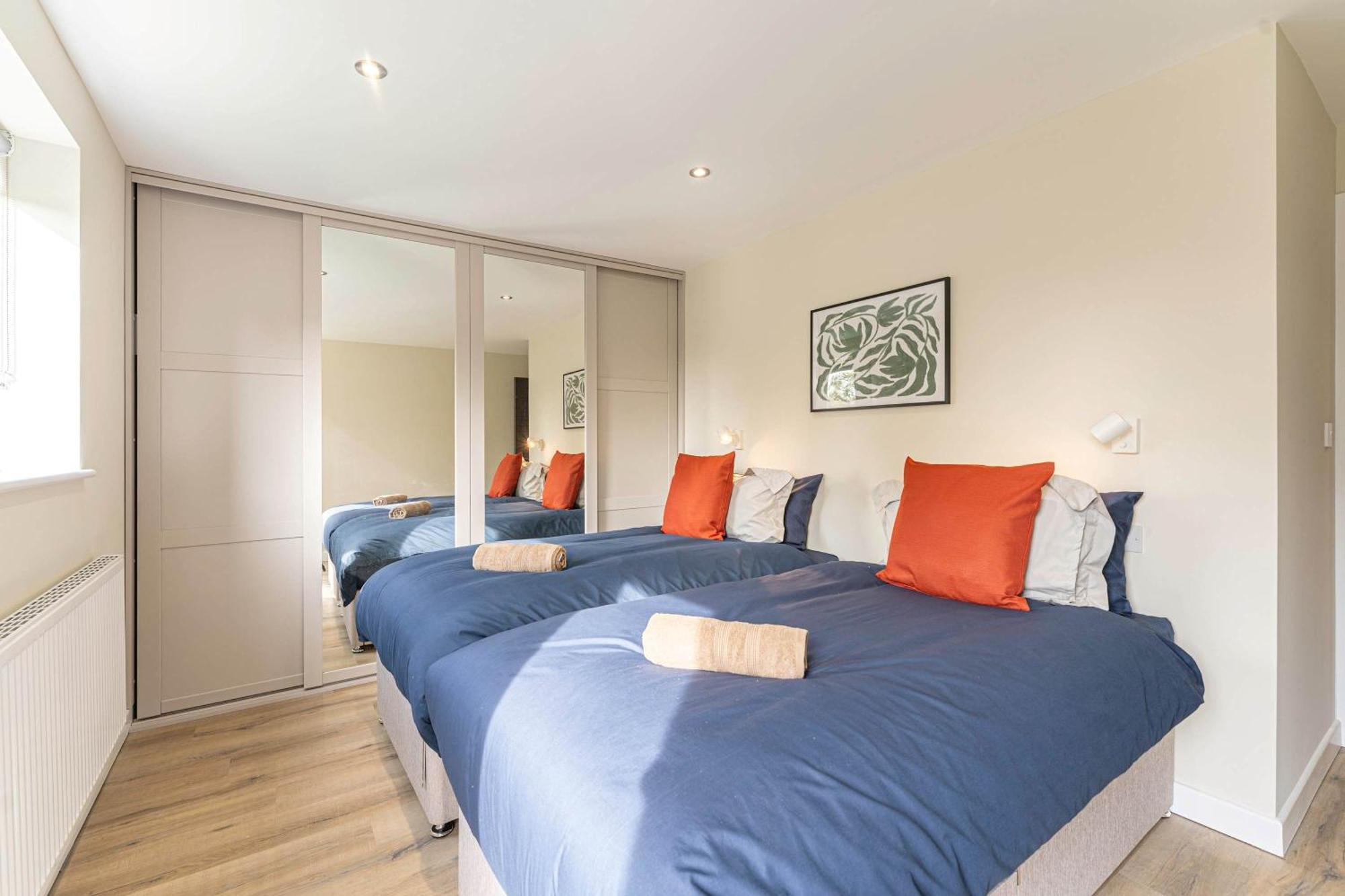 Stylish 2 Bedroom In Apartment Derby