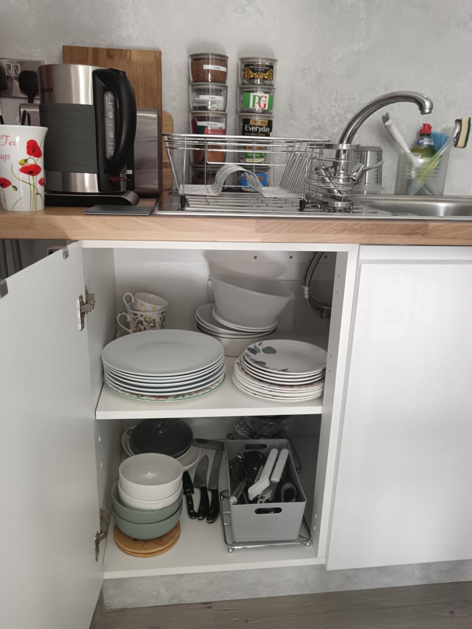 A Lovely 2-Bedrooms Guesthouse In Derby City - Sleep 4 - Only 1 Booking At Time - Free Parking, Private Entrance, Peaceful, Air-Con, Heating And Super Fast Wi-Fi *