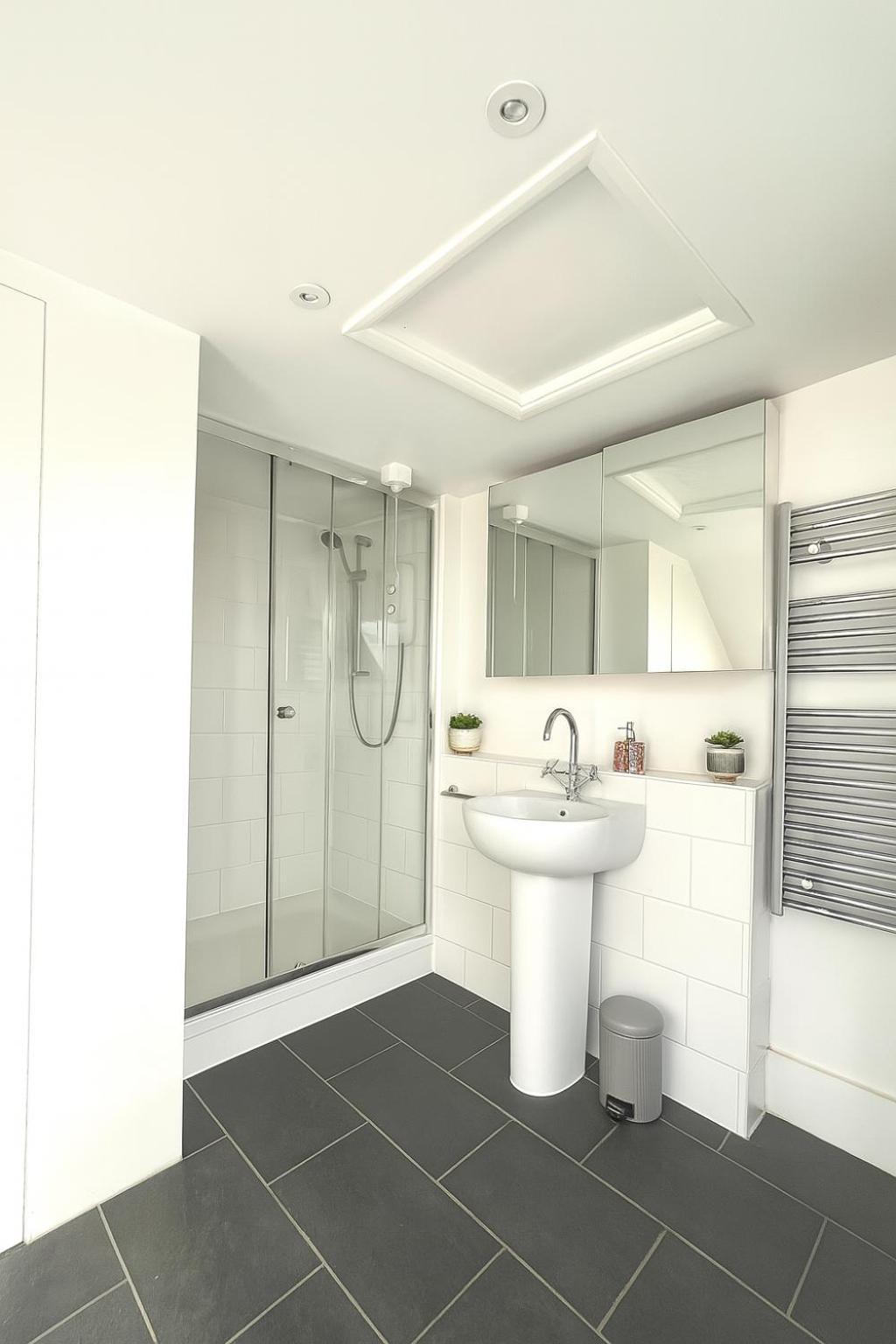 From - - Free Parking, Great For Groups - Hosted By Host Save Apartment *