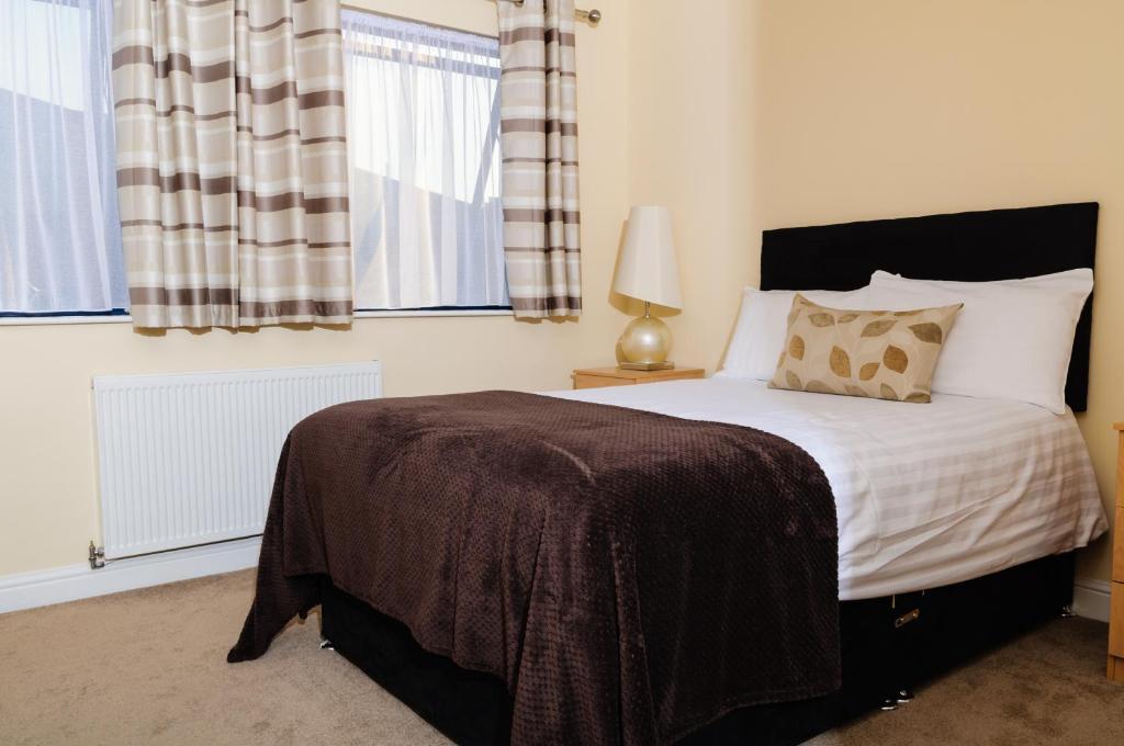Luxe 4* Derby