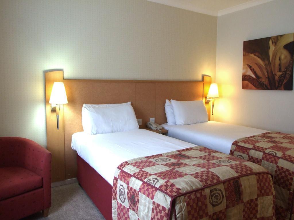 Days Hotel 3*